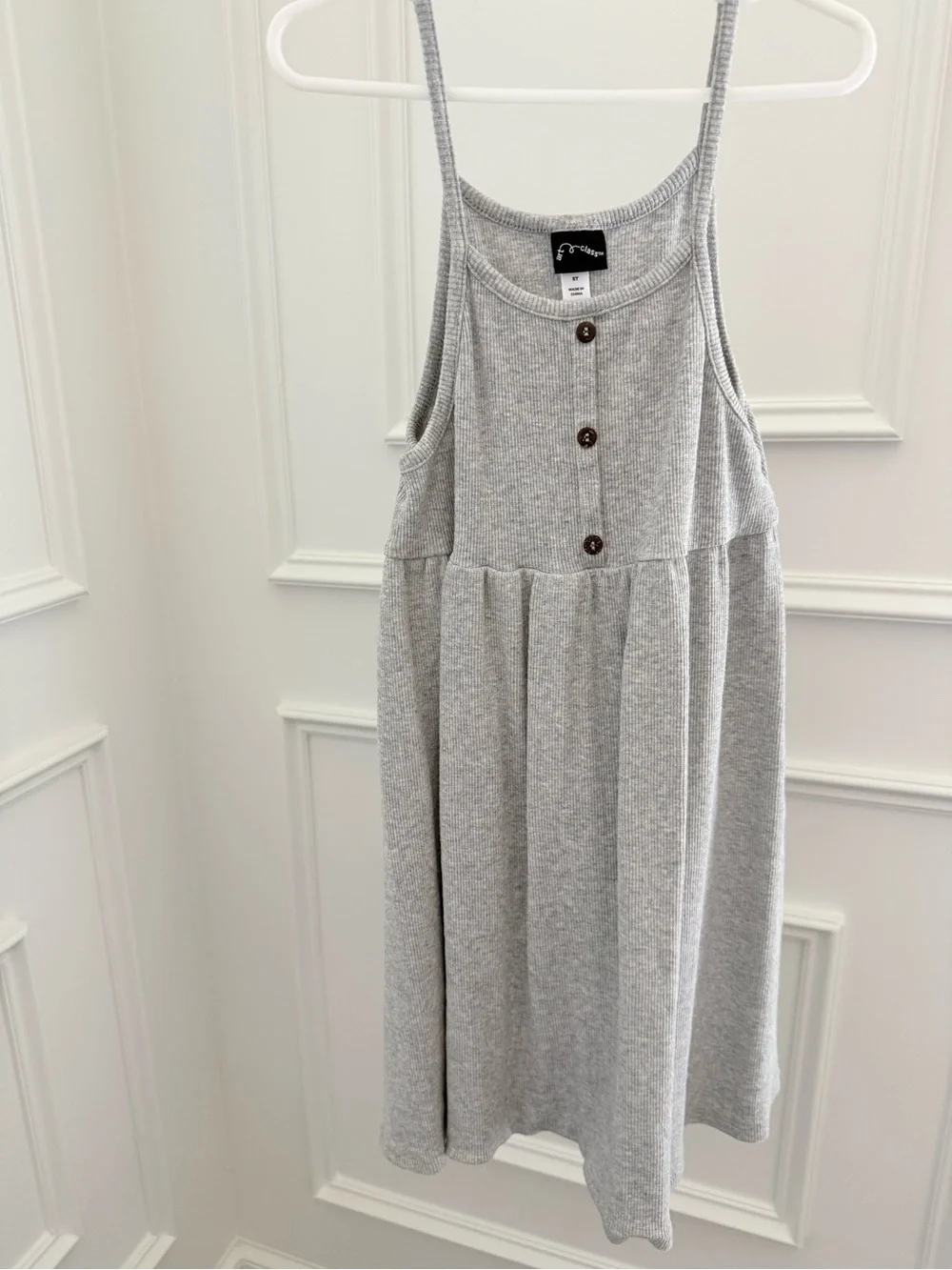 Perfect Simple Sphaghetti Strap Dress